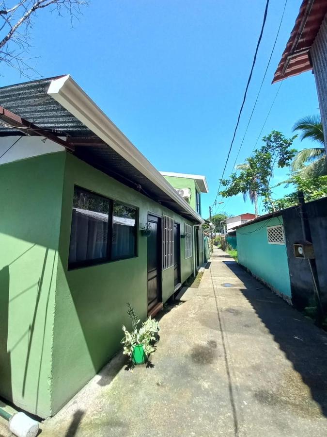 Apartamentos Caiman Тортугеро Екстер'єр фото